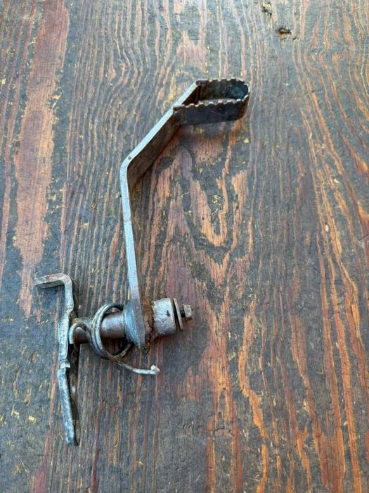 dzwignia hamulca noznego hamulcowa tyl tylna kawasaki KFX 700 r 04-11