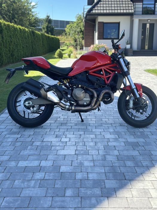 Ducati monster 821
