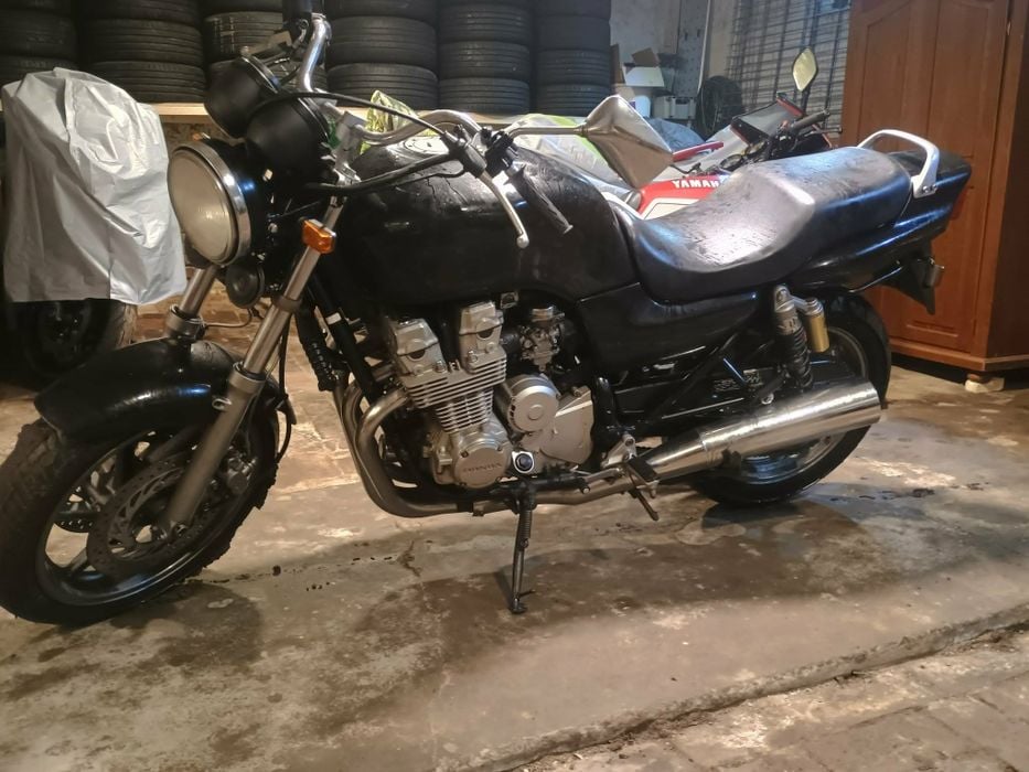 Honda cb750 sevenfifty nighthawk 1993