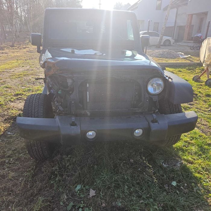 Jeep Wrangler 2015 uszkodzony