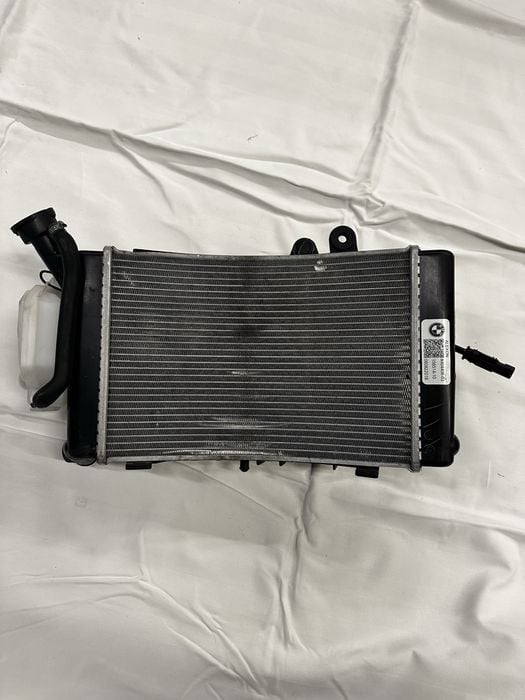 Chłodnica BMW F 900 R