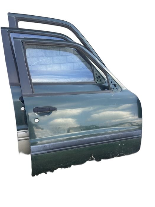 Drzwi Prawy Przód Gołe Nissan Patrol Y61