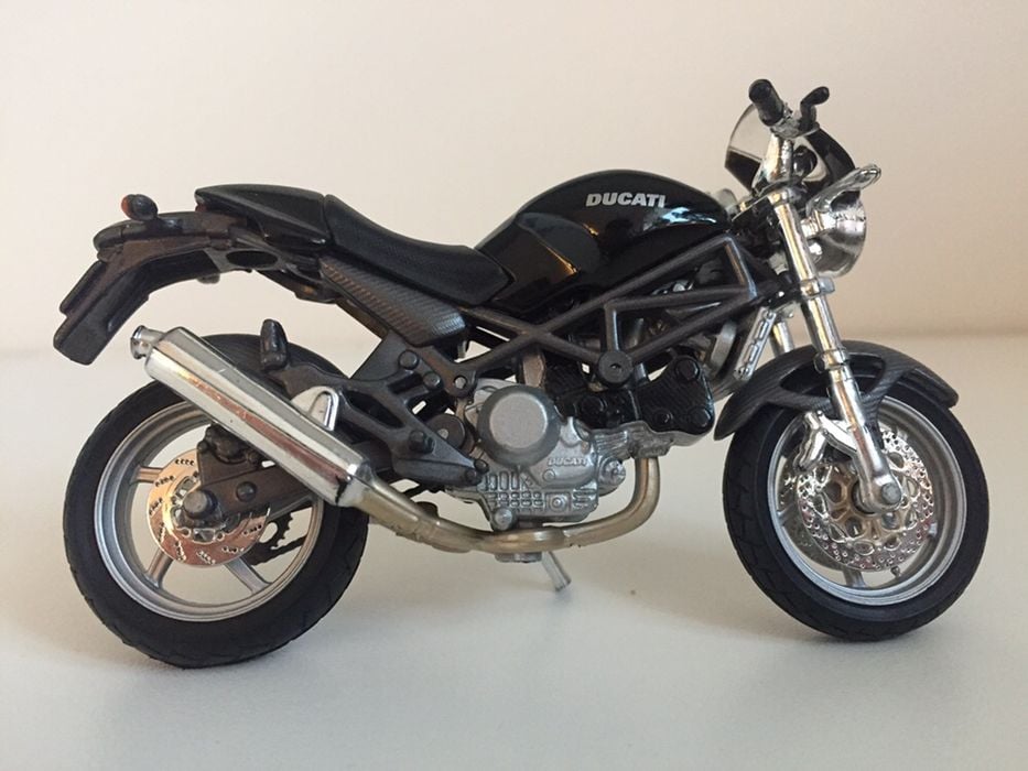 Model Ducati Monster Maisto