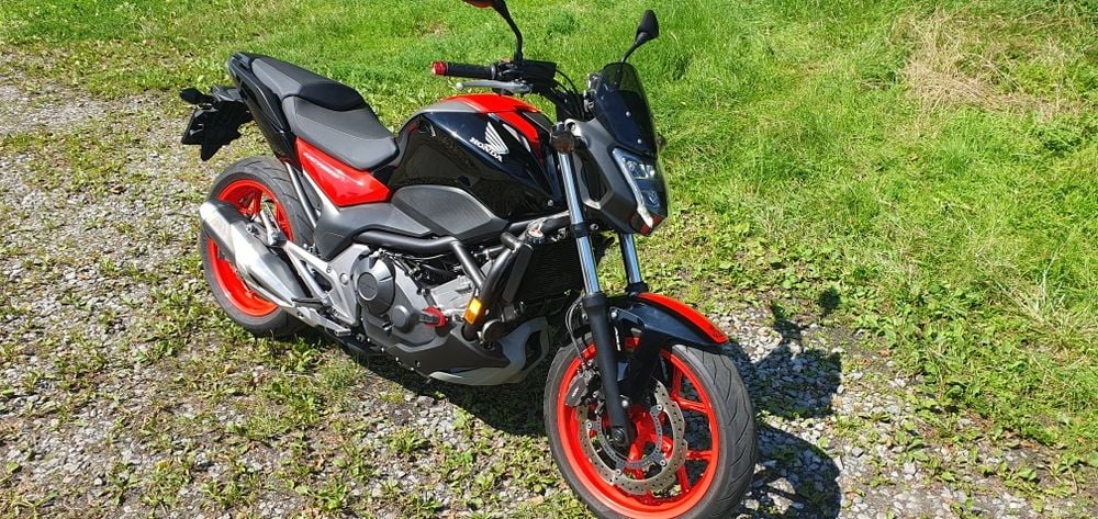 NC 750 SA stan bdb-przebieg udokumentowany dl 650 versys 650 vfr 800