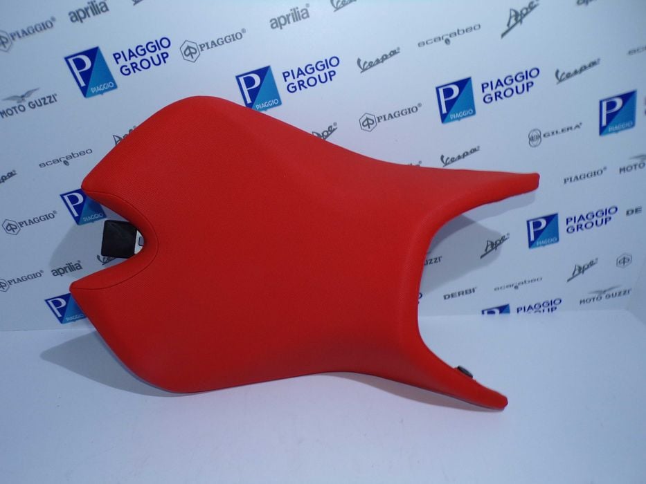 Siedzenie Kanapa przód kolor RED Czerwony Aprilia RS660 Tuono 660