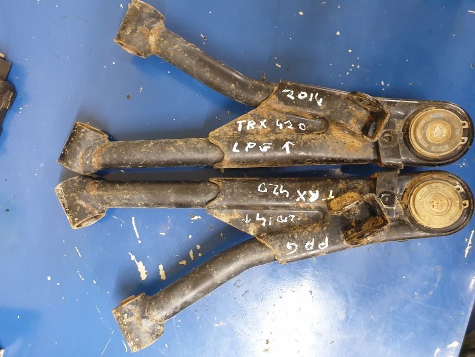 Wahacz  przód góra honda trx 420 rancher 2014