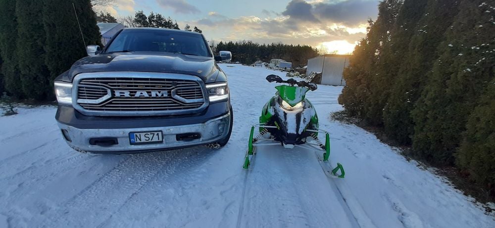Arctic cat ZR 8000 RR 137cali skuter śnieżny  szatan