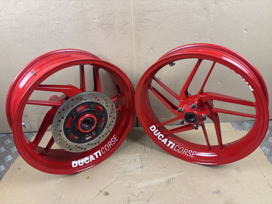 Ducati Monster 821 Felgi Felga Przód Przednia Tylna Tarcza Hamulcowa