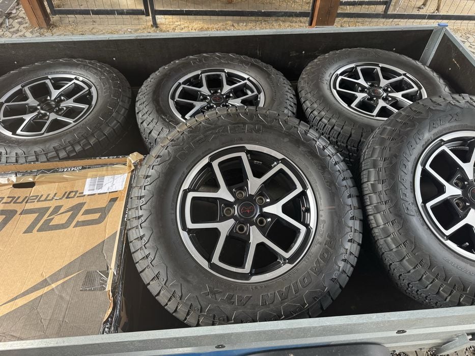 Kola jeep wrangler JL JK  255/75 r17 z czujnikami cisnienia