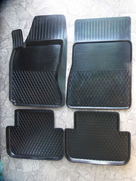 Dywaniki Gumowe Toyota Rav-4 Land Cruiser Hilux Camry Avensis Yaris