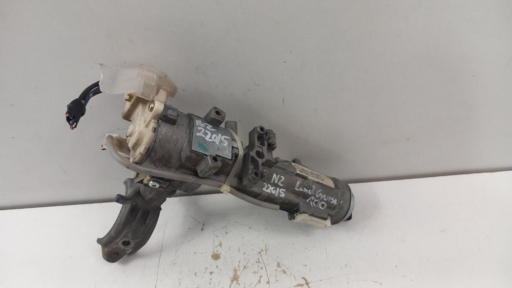 Toyota Land Cruiser  J100 Stacyjka Z Kluczykiem 45020-60-13