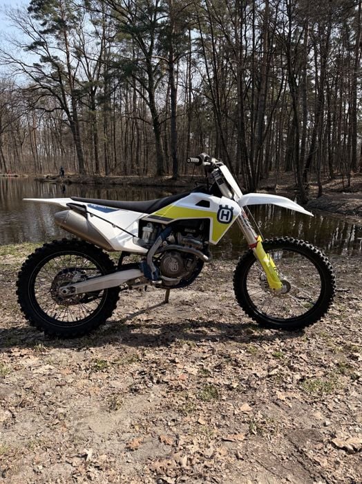 Husqvarna FC 250 (4t), rok 2021