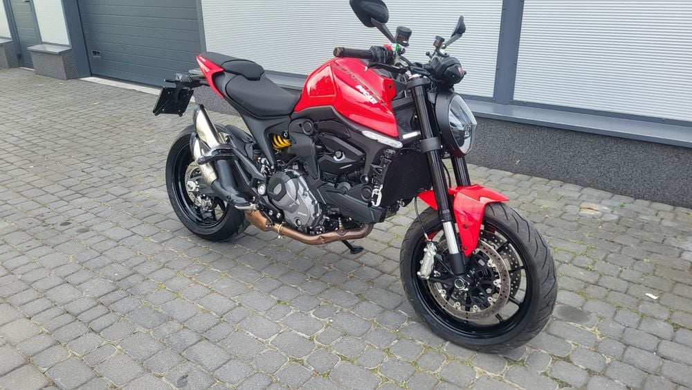 Ducati Monster 937 polski salon po slizgu