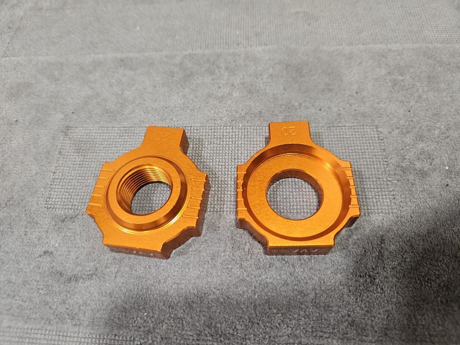 Napinacz napinacze osi ktm 450 525 exc tpi 300 sx 125 250 oś tył tylna