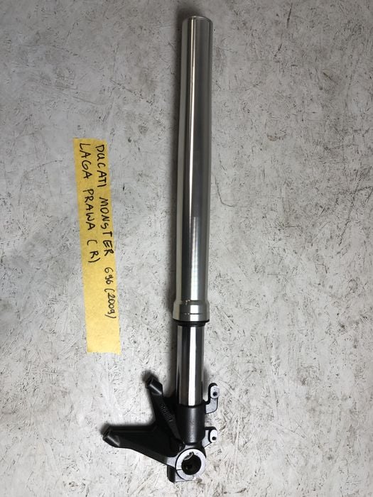 Ducati Monster v2 696 Laga Prawa