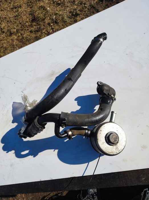 Yamaha FZ6 (2004–2009) chłodniczka oleju + przewody + obudowa filtra