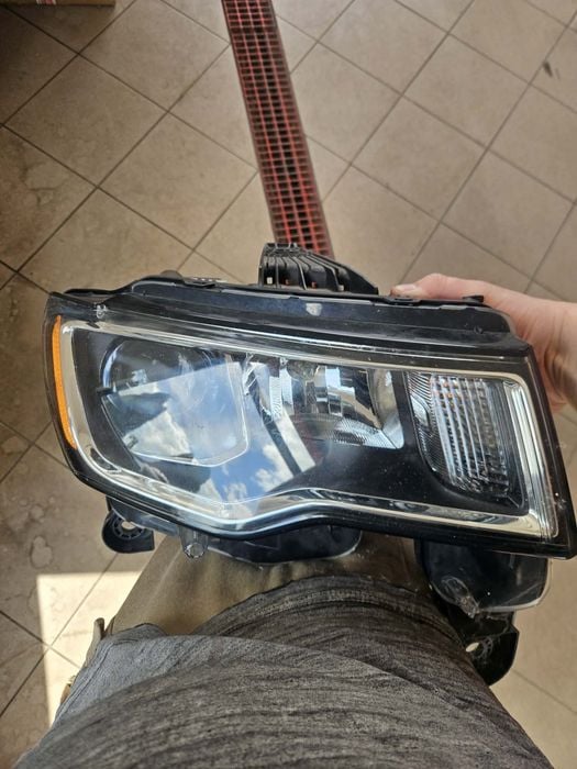 Prawa lampa Jeep grand cherokee wk2 2019 rok