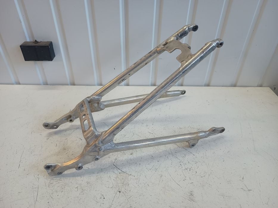 Stelaż subrama Suzuki RM 125 / 250