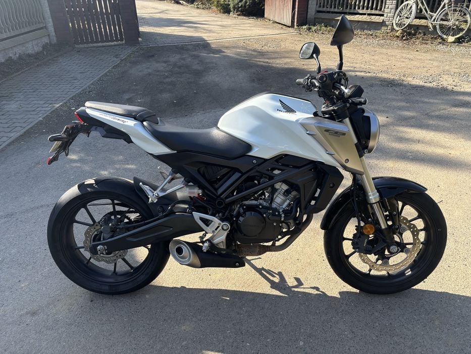 Honda cb125r 2018r