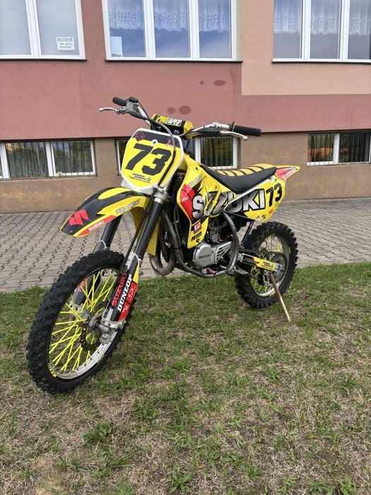 Suzuki rm 85 2009 na dużych kołach po remoncie