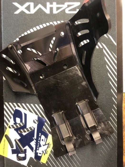 AXP Racing płyta pod silnik Husqvarna FE450/FE501 17>23