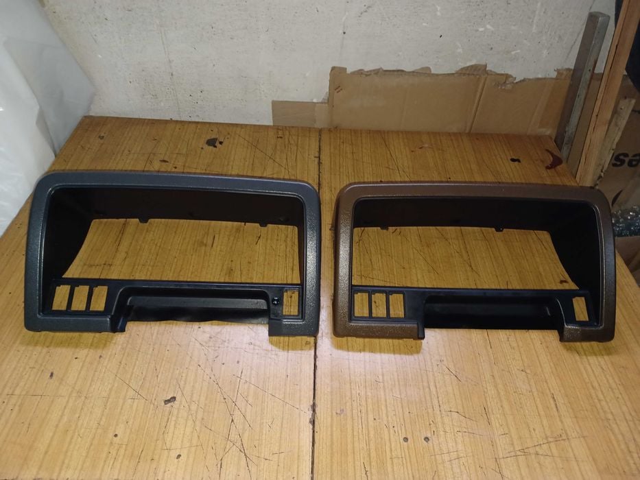 Nissan Patrol Y60 obudowa licznika szara lub brązowa