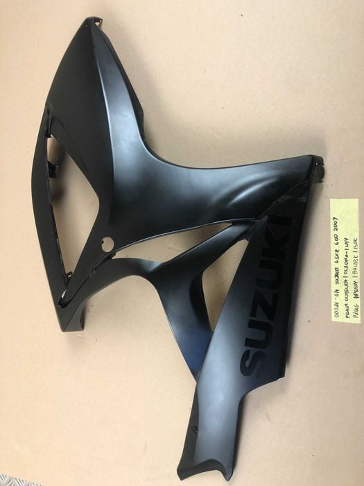 Suzuki GSX-R 600 700 K6 K7 Prawa Owiewka Osłona Wypełnienie Pług Bok