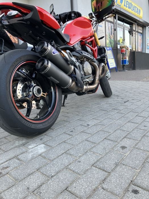 Ducati monster 1200s