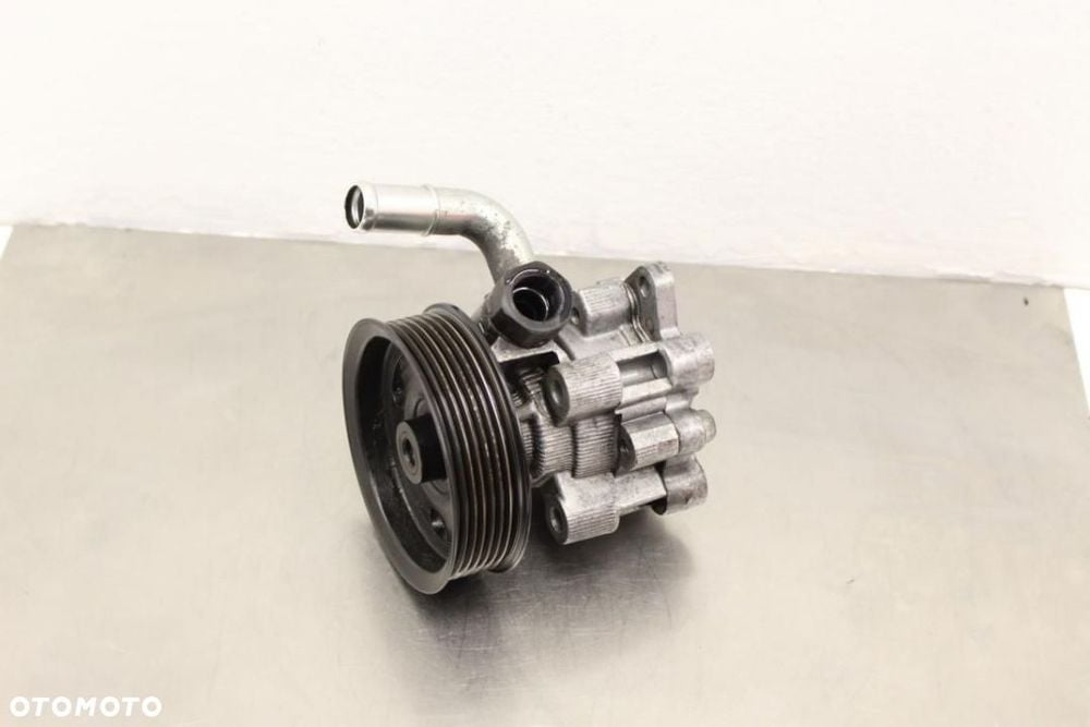 pompa wspomagania jeep grand cherokee wh wk 05-10r