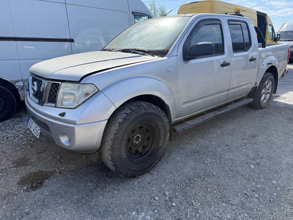 Navara nissan 2010