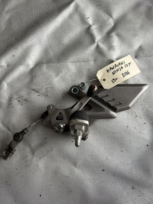 Lewy set Kawasaki Ninja 125 D94