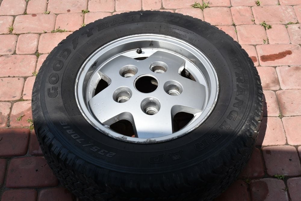 Koło 5x165,1 Land Rover 235/70/R16 16" Defender Discovery