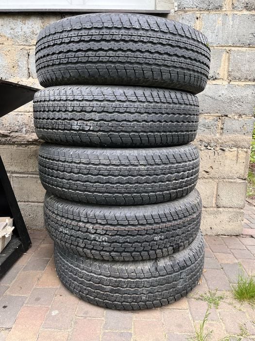 Jeep Wrangler – komplet 5 opon 255/70 R18