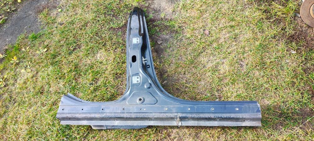 JEEP CHEROKEE KL 2014-  Próg Słupek Prawy