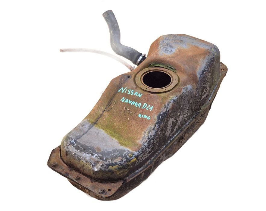 Bak zbiornik paliwa Nissan Navara D2⁠1 King 1⁠7⁠2⁠0⁠2⁠4⁠3⁠4⁠0⁠0 NOWE