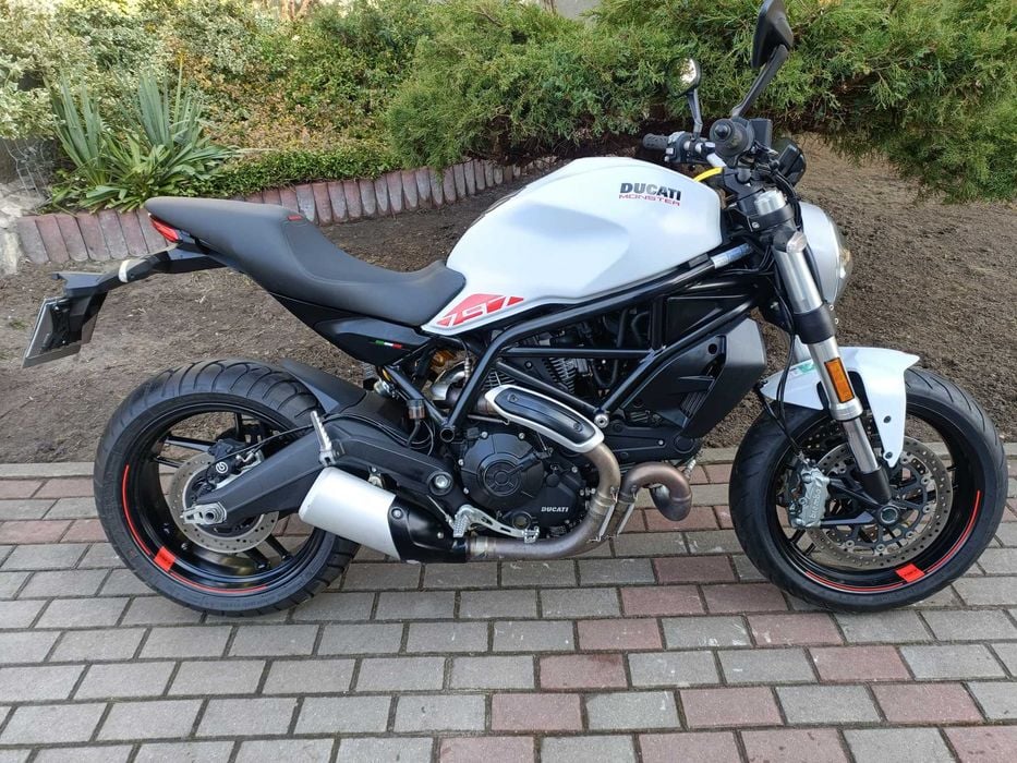 DUCATI MONSTER 797 Rok 2019 54 kW  ABS