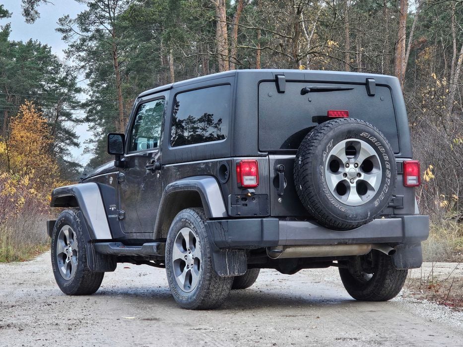 Jeep Wrangler Sahara 3.6 JK V6 4x4 Rubicon automat Bronco