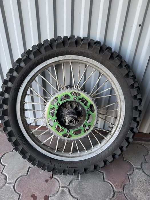 Koło tylne Honda CRF 450 – Pirelli + mousse