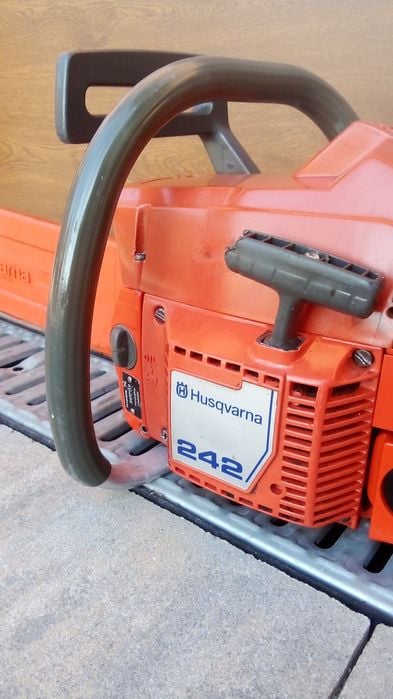 Husqvarna 242 moc 3,3 KM