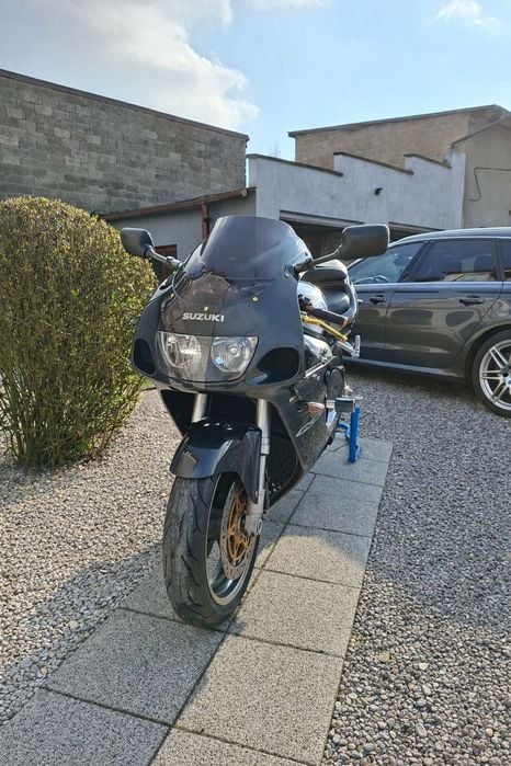 Suzuki GSX-R 750  Srad 99r.