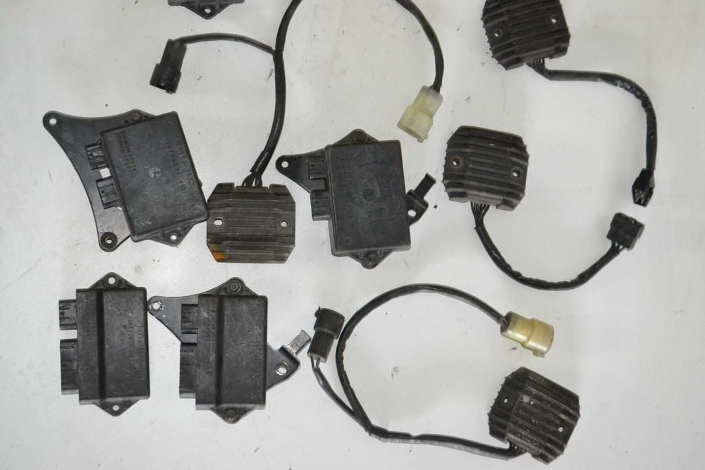 Kawasaki zx6r zx r 6 zxr 600 regulator napięcia moduł zapłonowy