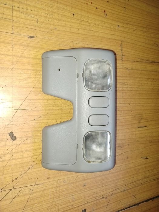 Nissan Patrol Y60 dodatkowe oświetlenie kabiny