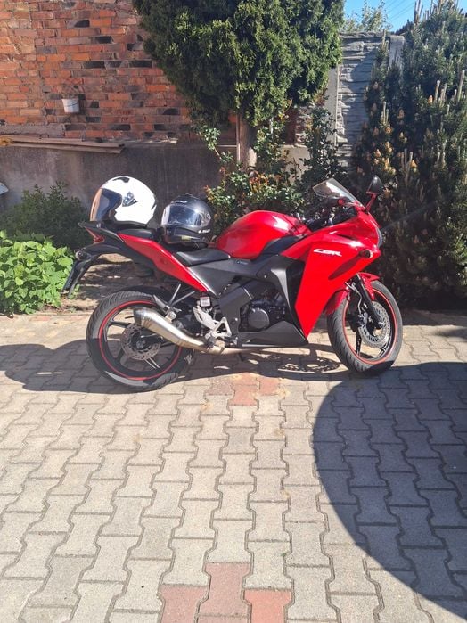 Honda CBR 125R sport