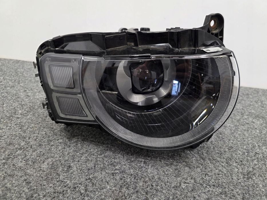 lampa przód prawa land rover defender ii l663 l8b2-13w029-ef europa