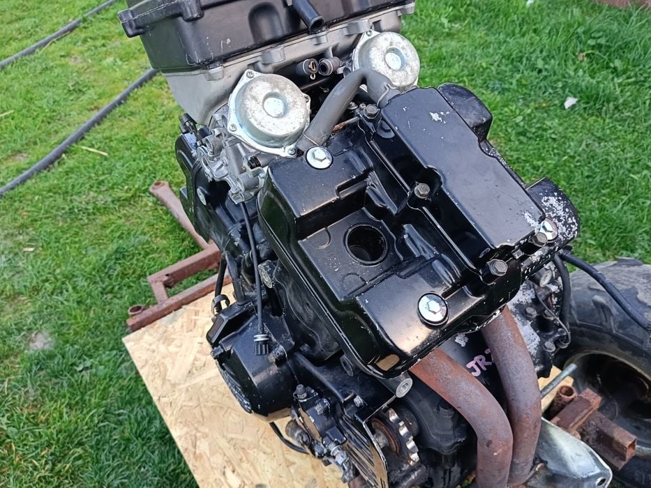 Silnik kompletny honda vfr 750