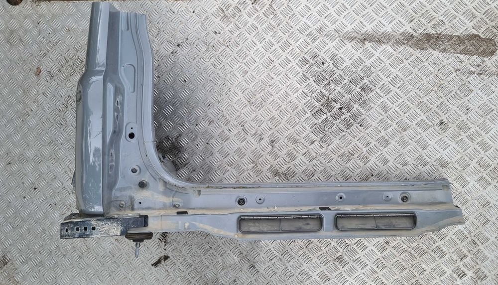 Suzuki Jimny IV 22r pas tył słupek lewy tylny karoseria