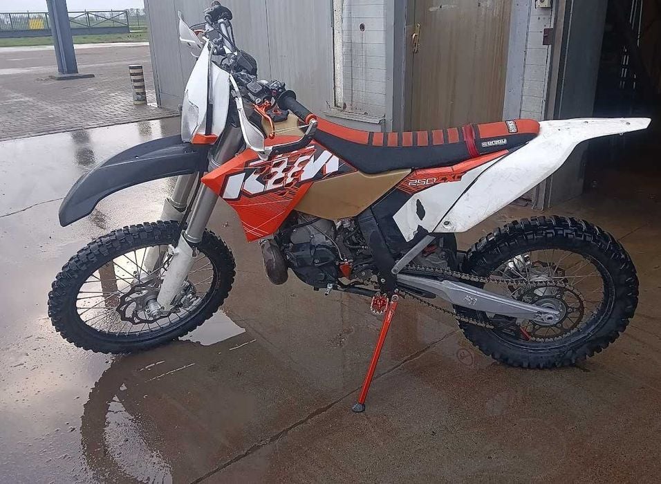 KTM EXC 250 2T, 2011R.