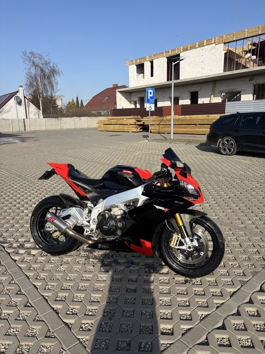 Aprilia Rsv4 Factory