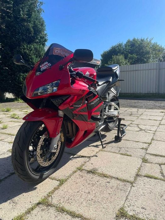 Honda CBR 600 RR - rezerwacja do 12.03
