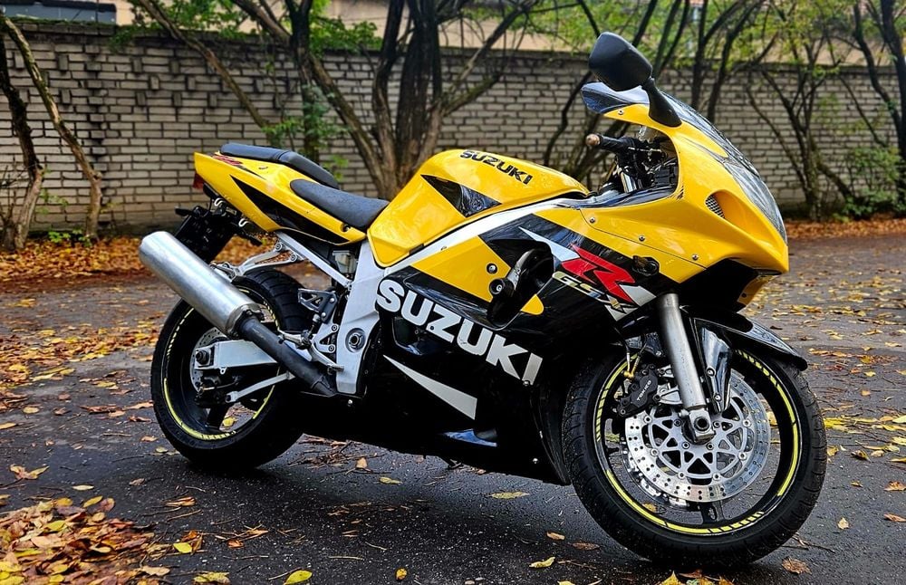 Suzuki GSX-R k1 600 rezerwacja